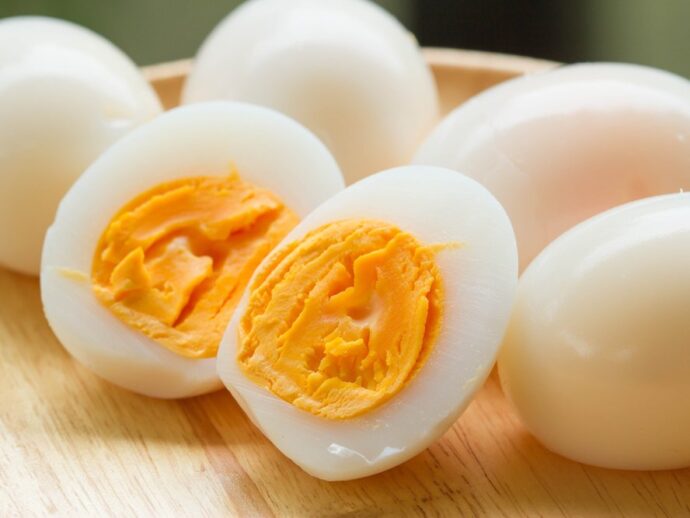 Kimlərə səhər yumurta yemək olmaz? — Endokrinoloqdan açıqlama