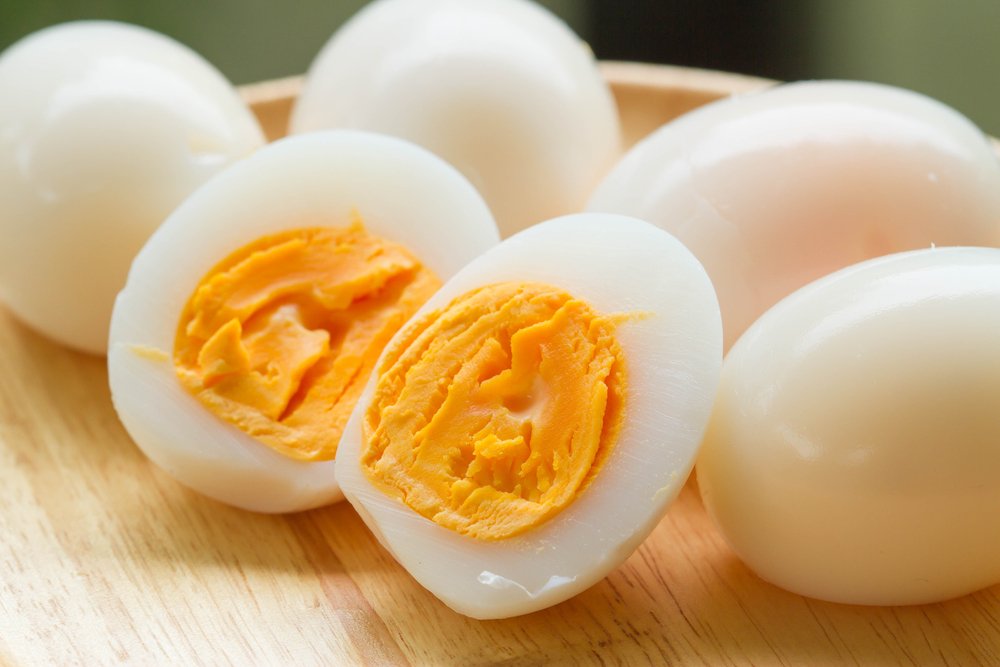 Kimlərə səhər yumurta yemək olmaz? — Endokrinoloqdan açıqlama